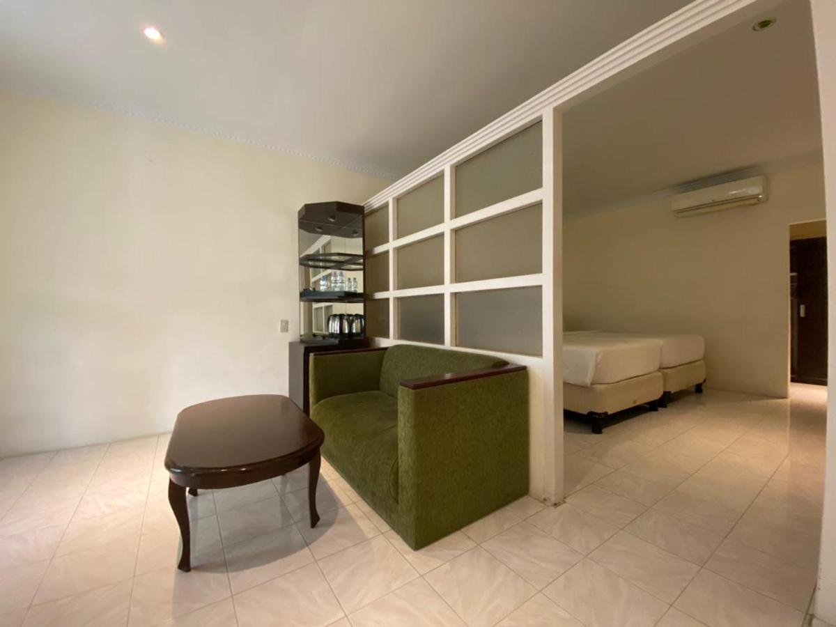 Khas Parapat Exterior foto