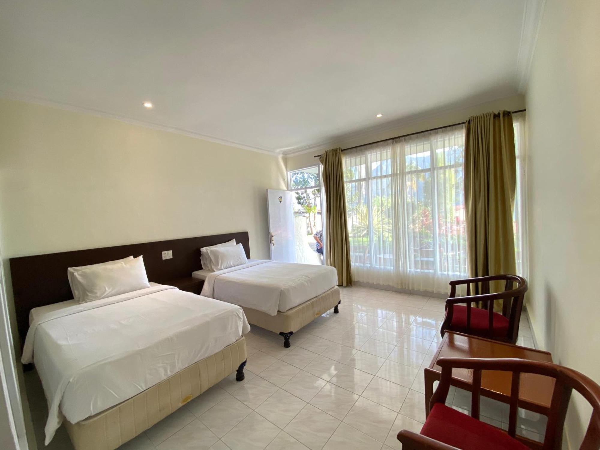 Khas Parapat Exterior foto